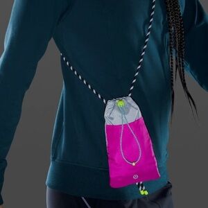 lululemon athletica Play it Forward Crossbody Bag